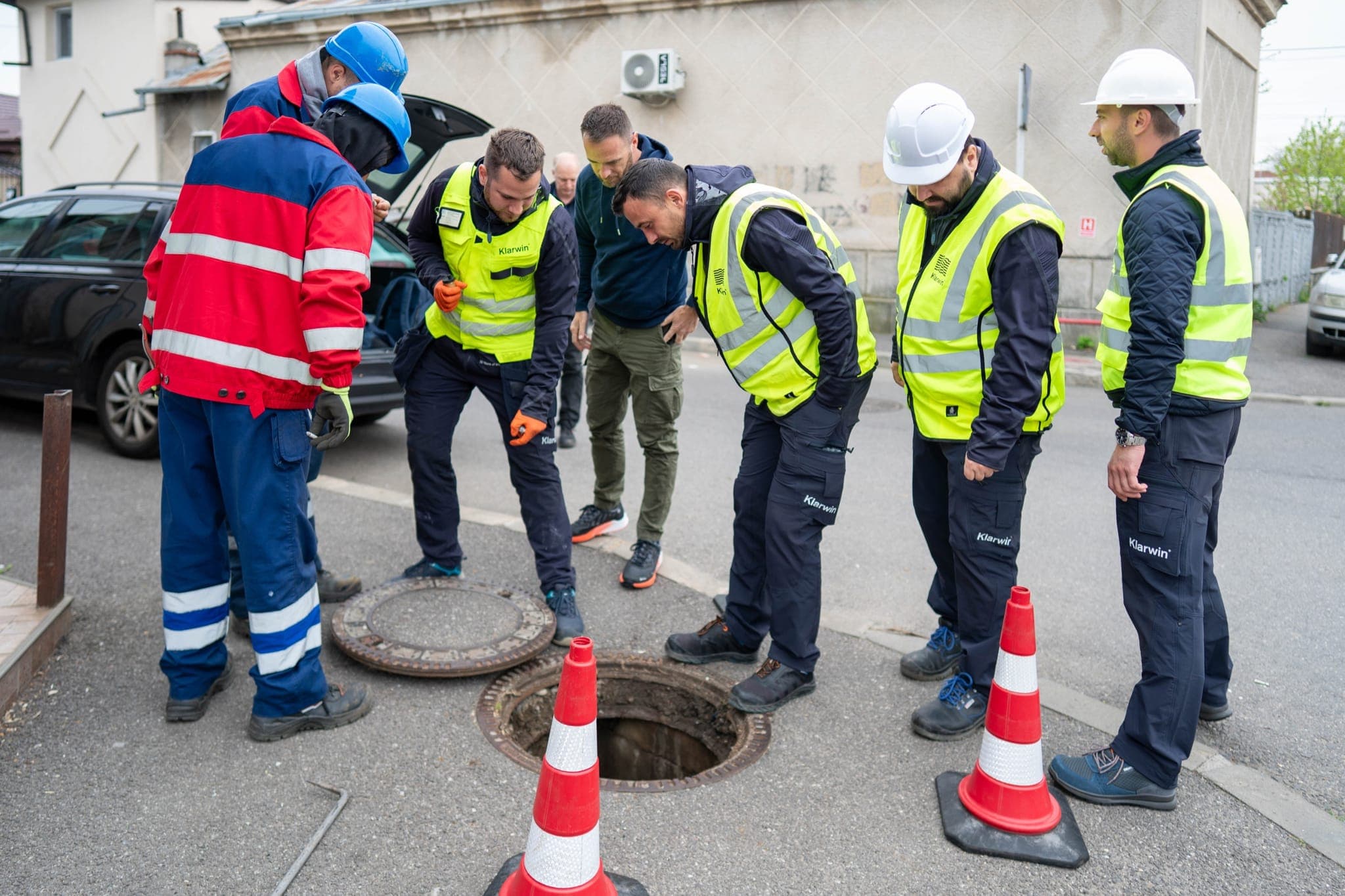 Gutermann water loss detection — acoustic sensor installation on distribution network